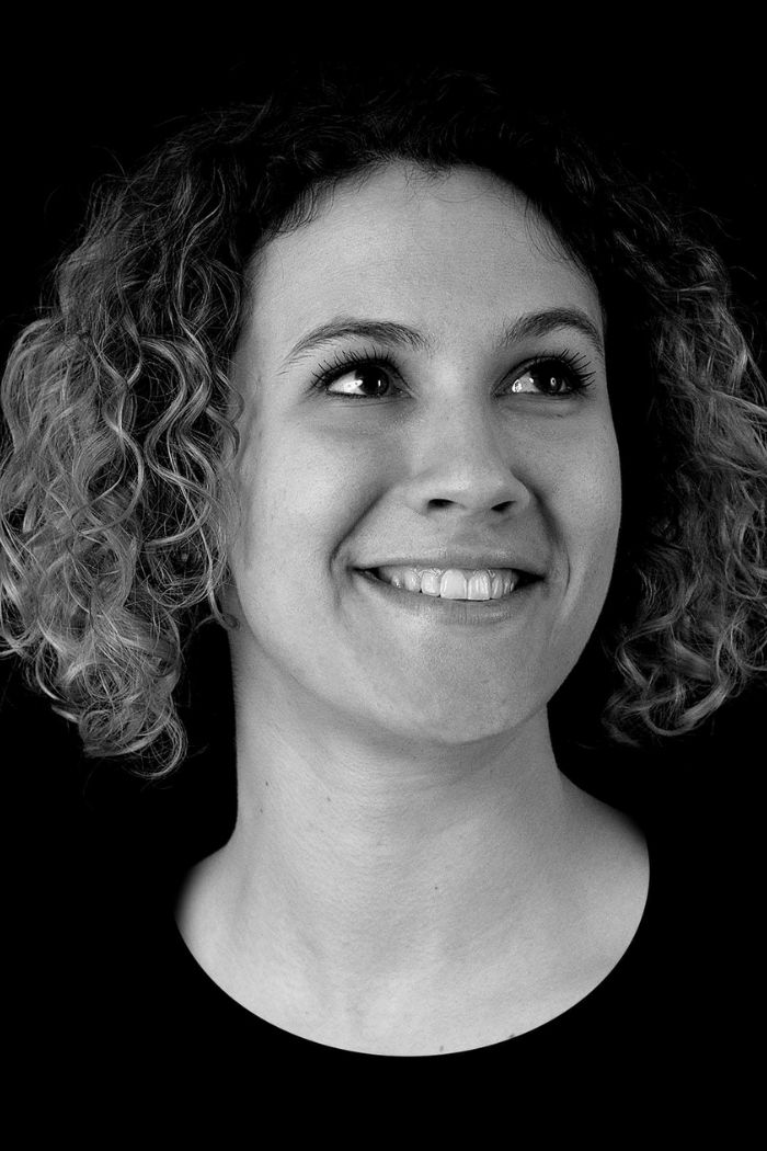 Portrait de l'artiste en textile Myriam Bussière l'Atelier LaPasse Portrait de l'artiste en textile Myriam Bussière l'Atelier LaPasse